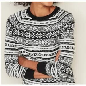Classic Black and White Winter Sweater by Old Navy - Women's Fashion